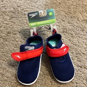 Speedo Kids Red and Blue Water Shoes Size Small 5-6